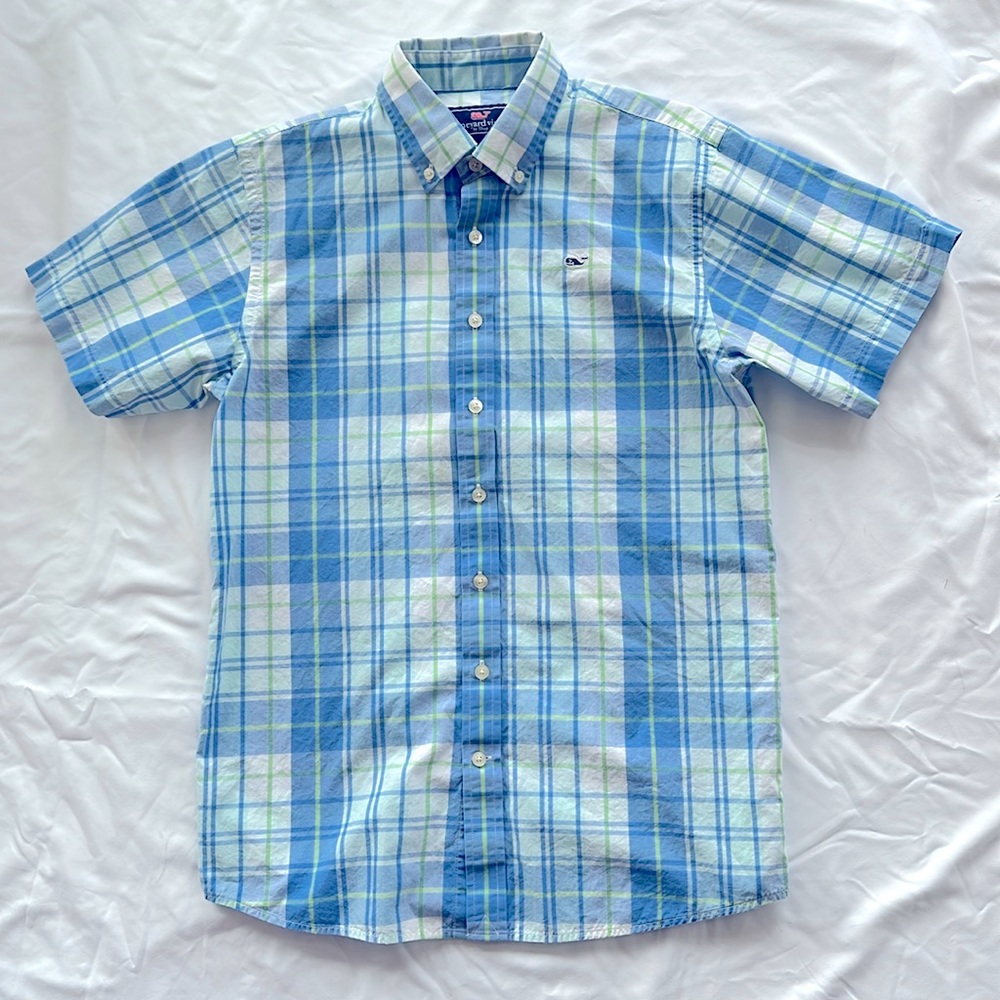 Vineyard Vines Boys short sleeve Whale Shirt Size Large (16-18)